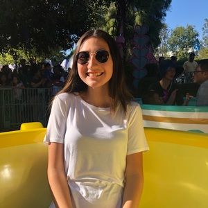 Meet your Posher, Victoria